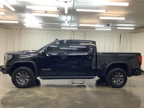 Used 2025 GMC Sierra 1500 AT4X AWD/4WD image 11