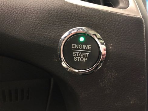 Used 2022 Ford Edge SEL w/ Convenience Package image 21