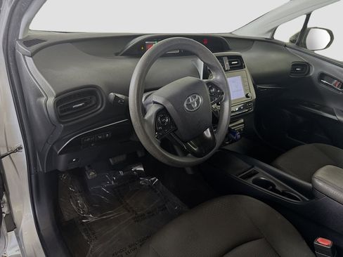 Used 2021 Toyota Prius LE FWD image 23