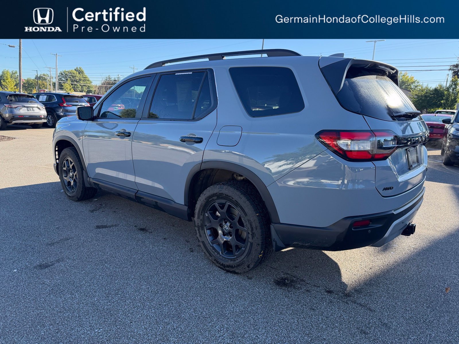 Used 2024 Honda Pilot TrailSport image 10