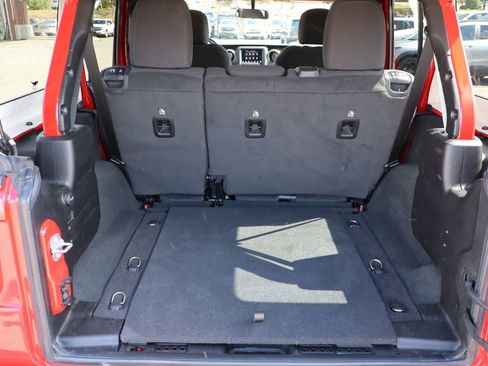 Used 2022 Jeep Wrangler Unlimited Sport image 39