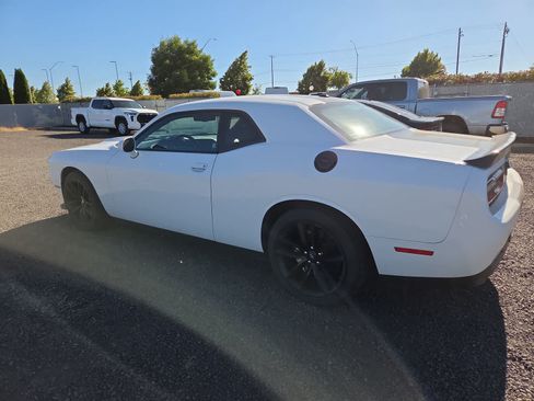 Certified 2019 Dodge Challenger GT w/ Stars & Stripes Edition RWD image 2