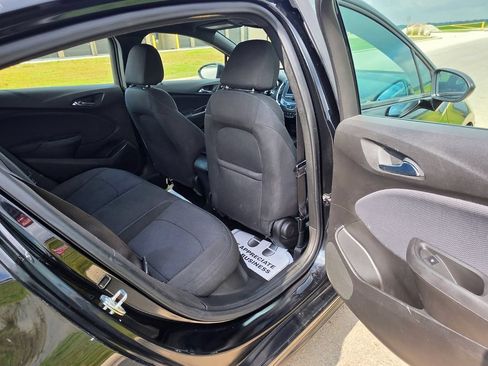 Used 2018 Chevrolet Cruze LT w/ Redline Edition FWD image 14