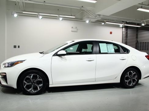 Used 2020 Kia Forte LXS image 14