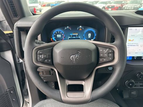 New 2026 Ford Bronco 2-Door w/ Sasquatch Package AWD/4WD image 15