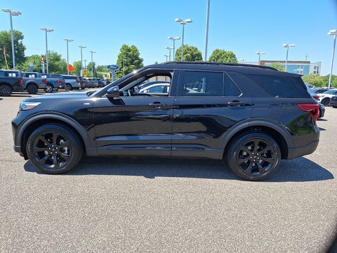 Certified 2022 Ford Explorer ST-Line w/ Class IV Trailer Tow Package AWD/4WD image 4
