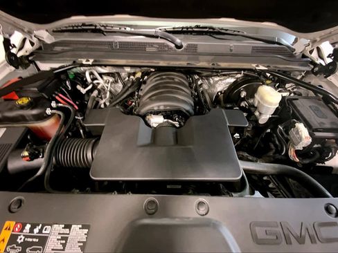 Used 2018 GMC Yukon Denali w/ Denali Ultimate Package image 31