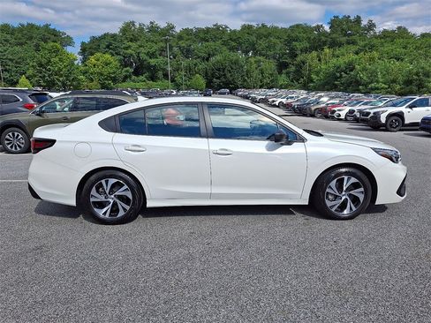 Used 2024 Subaru Legacy image 8