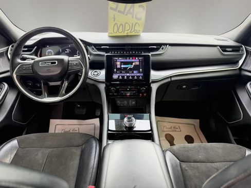 Used 2021 Jeep Grand Cherokee L Laredo AWD/4WD image 10