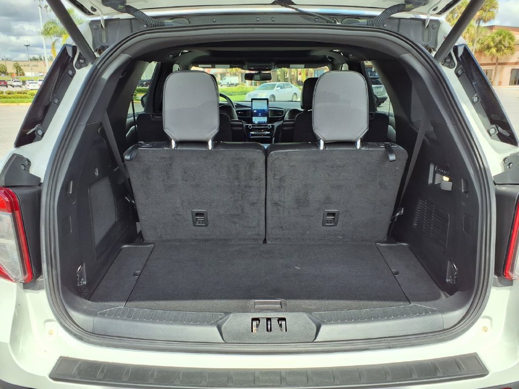 Used 2022 Ford Explorer ST w/ ST Street Pack AWD/4WD image 21