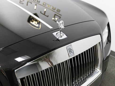 Used 2014 Rolls-Royce Ghost image 37
