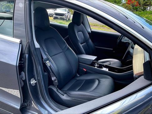 Used 2018 Tesla Model 3 Long Range RWD image 7