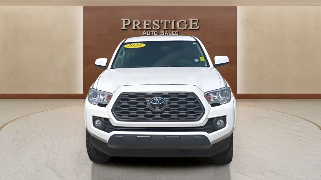 Used 2023 Toyota Tacoma SR5 RWD image 33