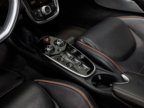 Used 2023 McLaren GT RWD image 38