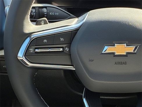 New 2026 Chevrolet Equinox EV LT image 22