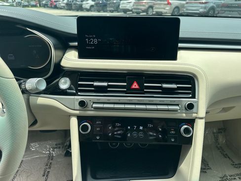 New 2026 Genesis G70 2.5T Prestige RWD image 33