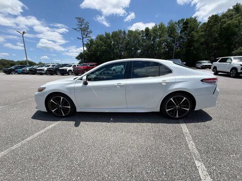 Used 2018 Toyota Camry XSE FWD image 6