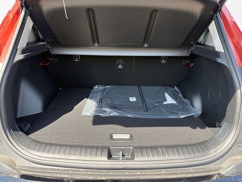 New 2025 Kia Seltos SX w/ SX Sunroof Package image 18