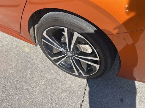 Used 2023 Nissan Sentra SR w/ SR Premium Package image 19