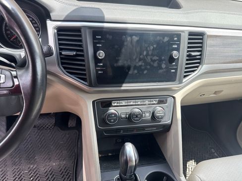 Used 2018 Volkswagen Atlas SE FWD image 13