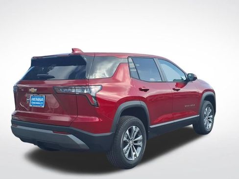 New 2027 Chevrolet Equinox LT w/ Convenience Package II FWD image 3