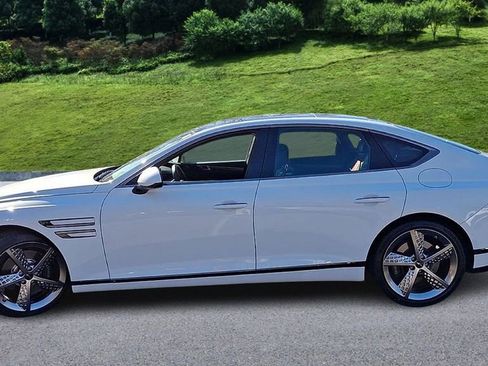 Used 2025 Genesis G80 2.5T Sport Prestige image 5