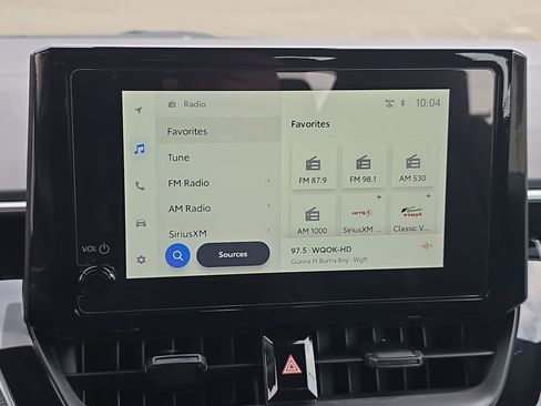 Used 2025 Toyota Corolla SE image 26