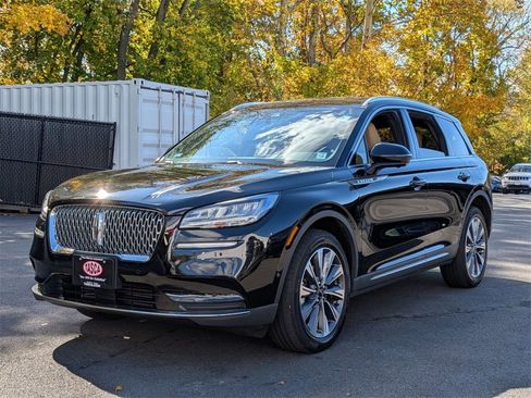 Used 2022 Lincoln Corsair Reserve w/ Equipment Group 201A image 10