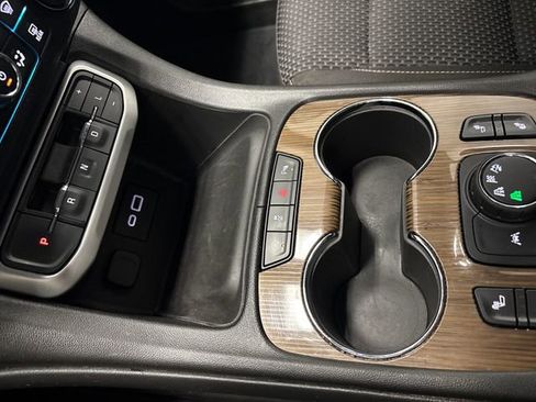 Used 2023 GMC Acadia SLE w/ Driver Convenience Package image 62