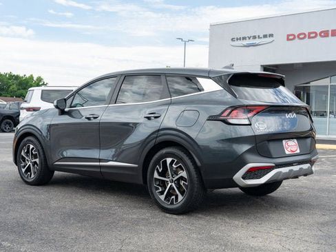 Used 2024 Kia Sportage EX FWD image 3