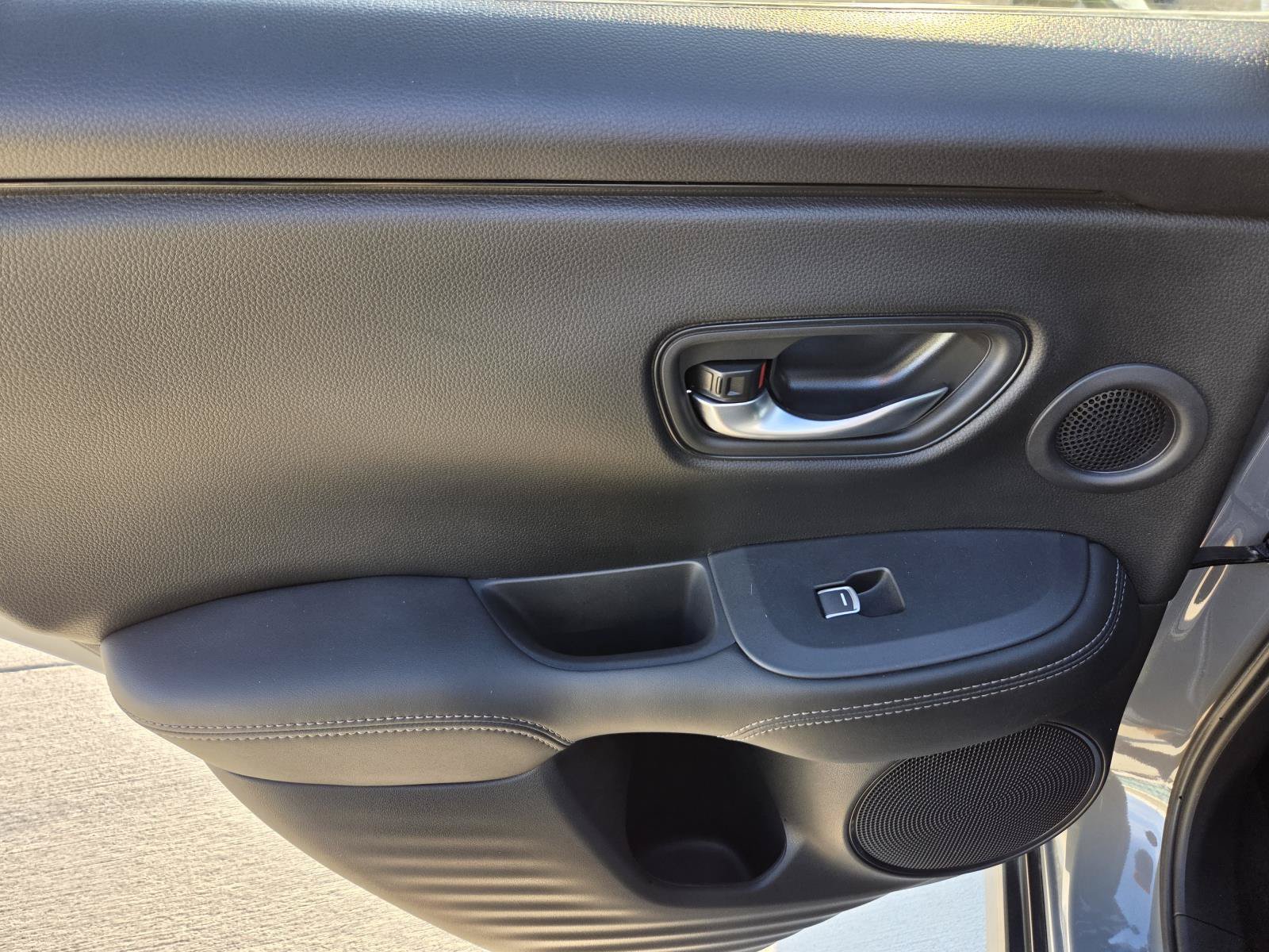 Used 2025 Acura ADX FWD image 11