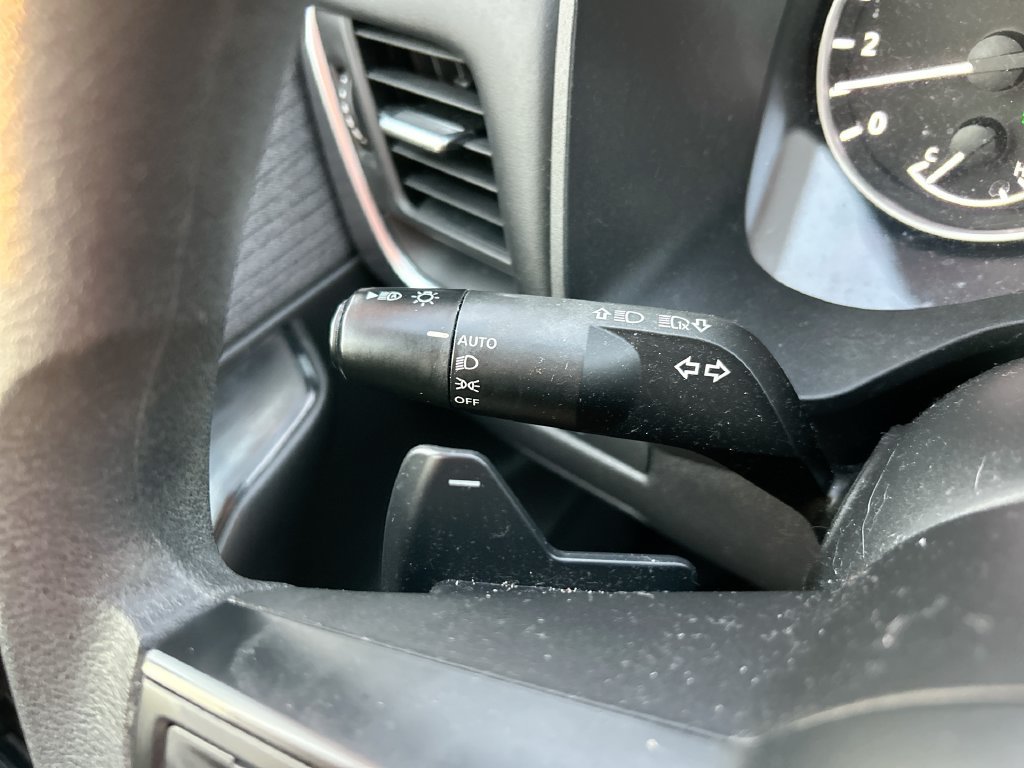 Used 2023 Nissan Rogue S FWD image 20