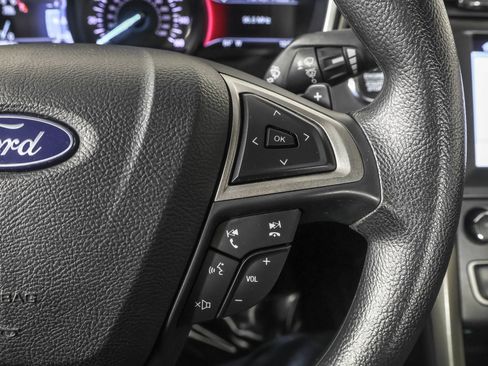 Used 2019 Ford Fusion SE image 29