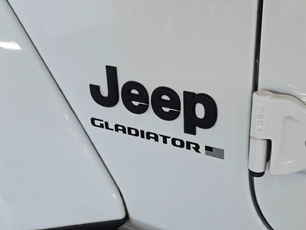 Used 2023 Jeep Gladiator Sport AWD/4WD image 26