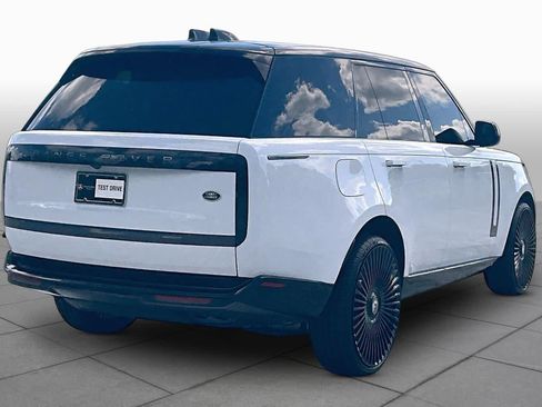 Used 2023 Land Rover Range Rover SE AWD/4WD image 12