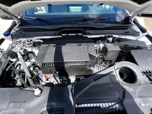 Used 2025 Honda Pilot TrailSport image 30