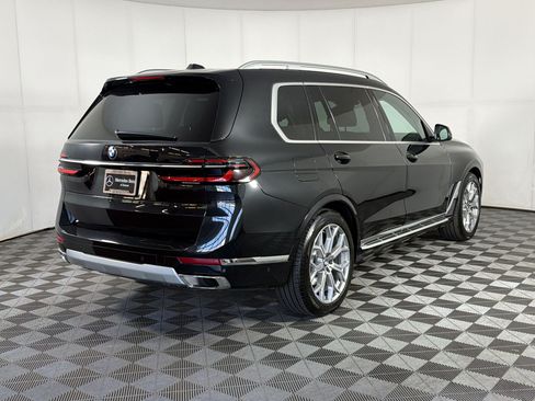 Used 2026 BMW X7 xDrive40i AWD/4WD image 9