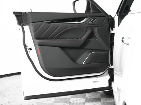 New 2024 Maserati Levante GT Ultima image 22