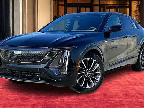 New 2026 Cadillac Lyriq Sport RWD image 1