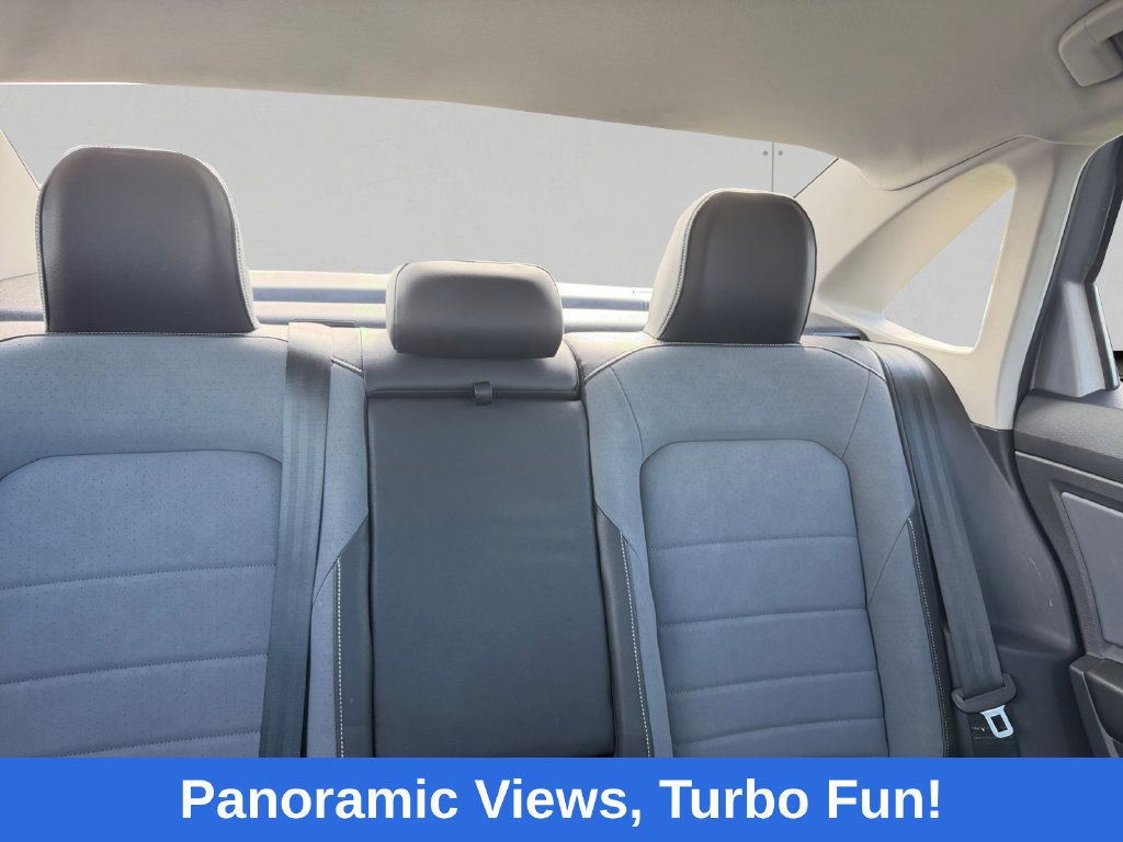 Used 2025 Volkswagen Jetta SE FWD image 14