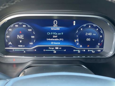 Used 2023 Chevrolet Suburban High Country w/ Premium Package image 18