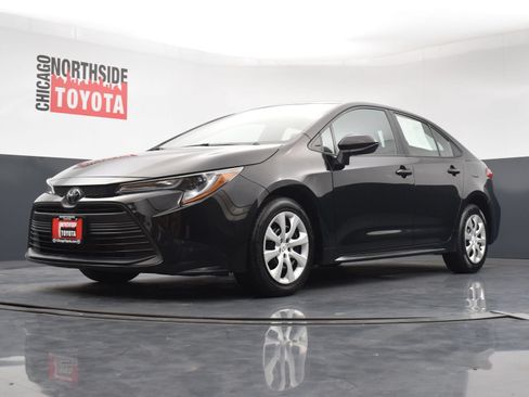 Used 2024 Toyota Corolla LE FWD image 30