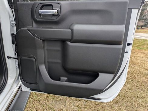 New 2026 Chevrolet Silverado 2500 Custom w/ Custom Value Package image 29