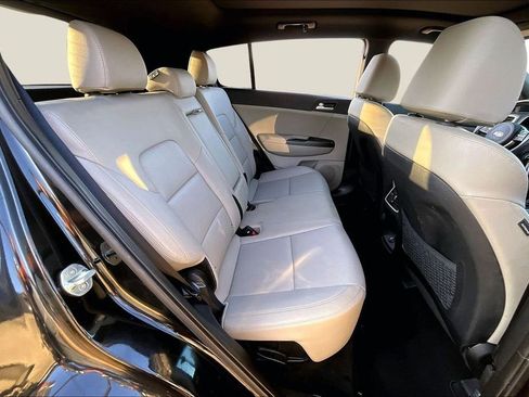 Certified 2022 Kia Sportage Nightfall Edition image 29