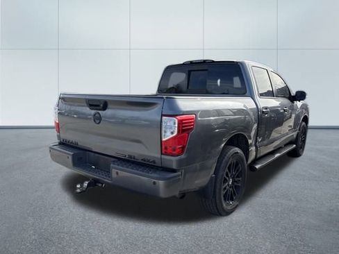 Used 2018 Nissan Titan SL w/ Midnight Edition image 3