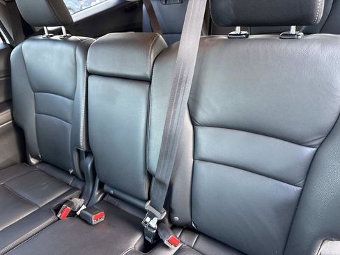 Used 2022 Honda Pilot Touring image 14