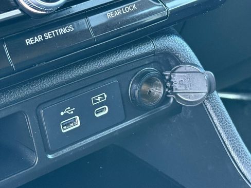 Used 2023 Honda Pilot Touring image 23