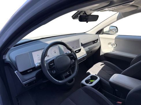Used 2024 Hyundai Ioniq 5 SE RWD image 9