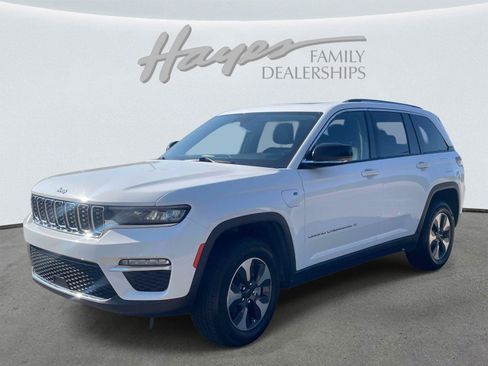 Used 2024 Jeep Grand Cherokee Limited 4xe AWD/4WD image 7
