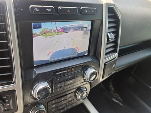 Used 2020 Ford F150 Lariat w/ Equipment Group 502A Luxury AWD/4WD image 21